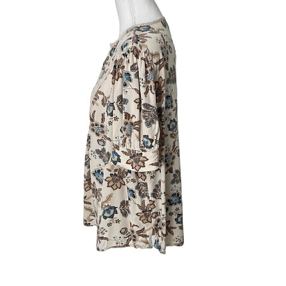 Lane Bryant Plus Size Smocked Floral Top Short-Sleeve Split-Neck Bib Top (14) - Picture 5 of 15